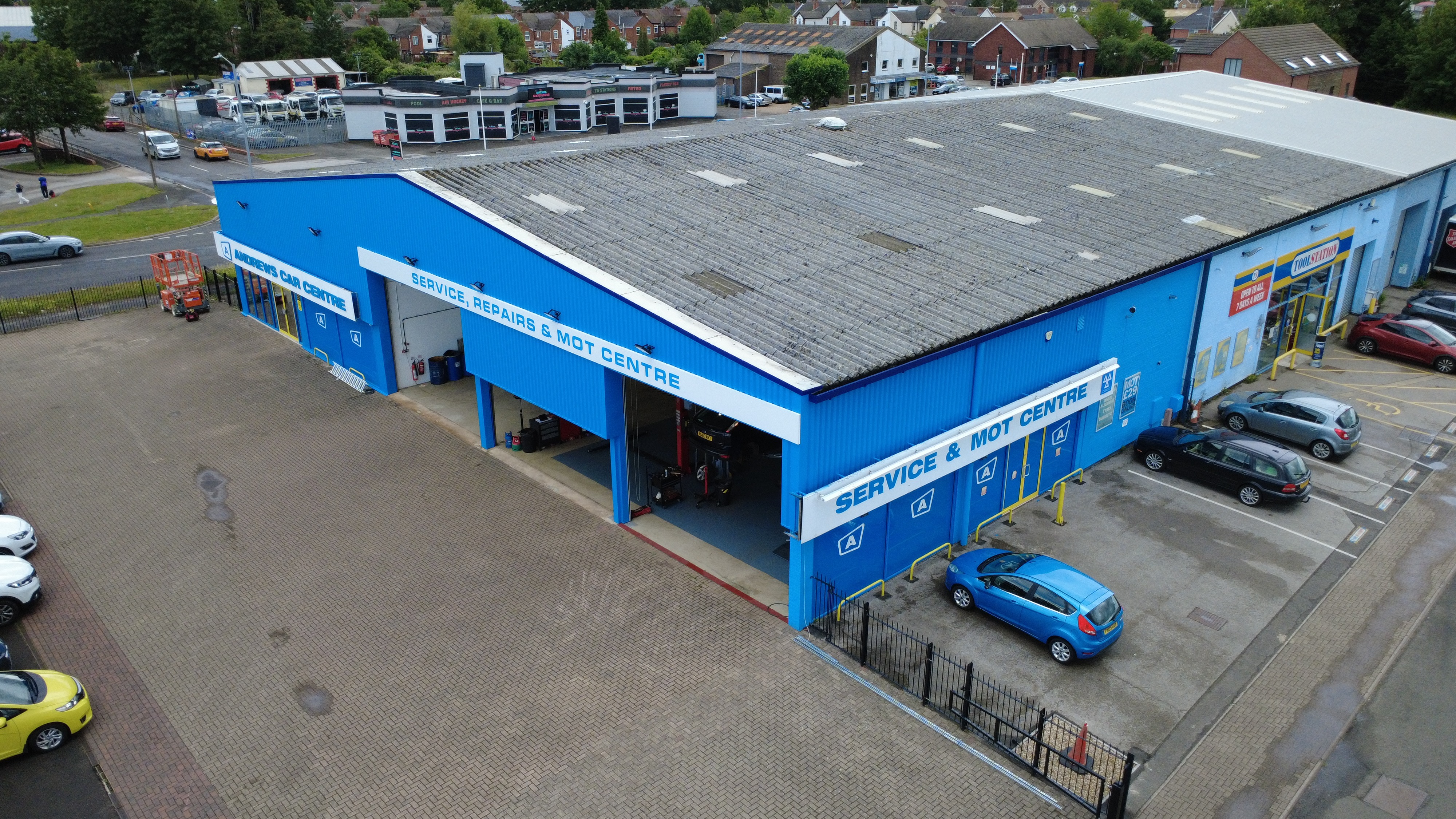 Keeping Lincoln Moving: Why Expert Fleet Servicing is Vital for Your Business